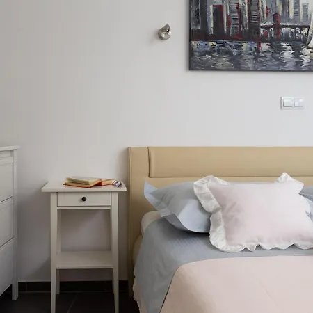 Seaside Kamelia Mimice