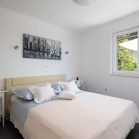 Apartamento Seaside Kamelia Mimice